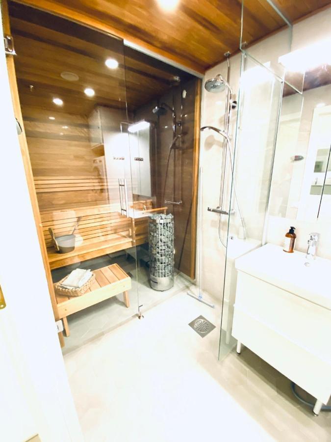 Appartamento Ihana Asunto - The Nest With Sauna In Vaasa Esterno foto
