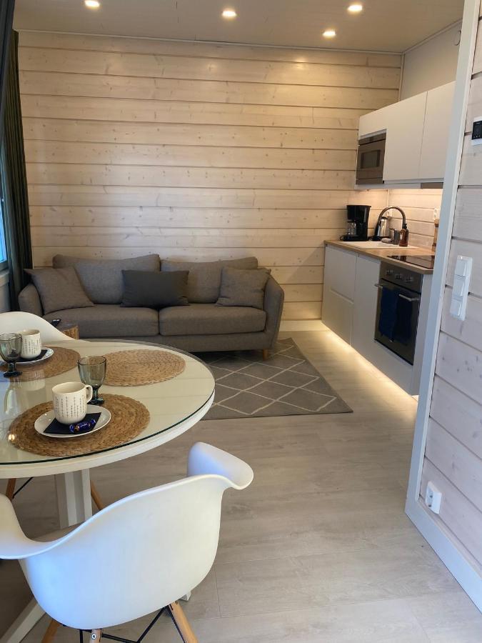 Appartamento Ihana Asunto - The Nest With Sauna In Vaasa Esterno foto