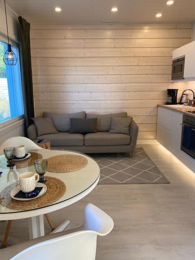 Appartamento Ihana Asunto - The Nest With Sauna In Vaasa Esterno foto